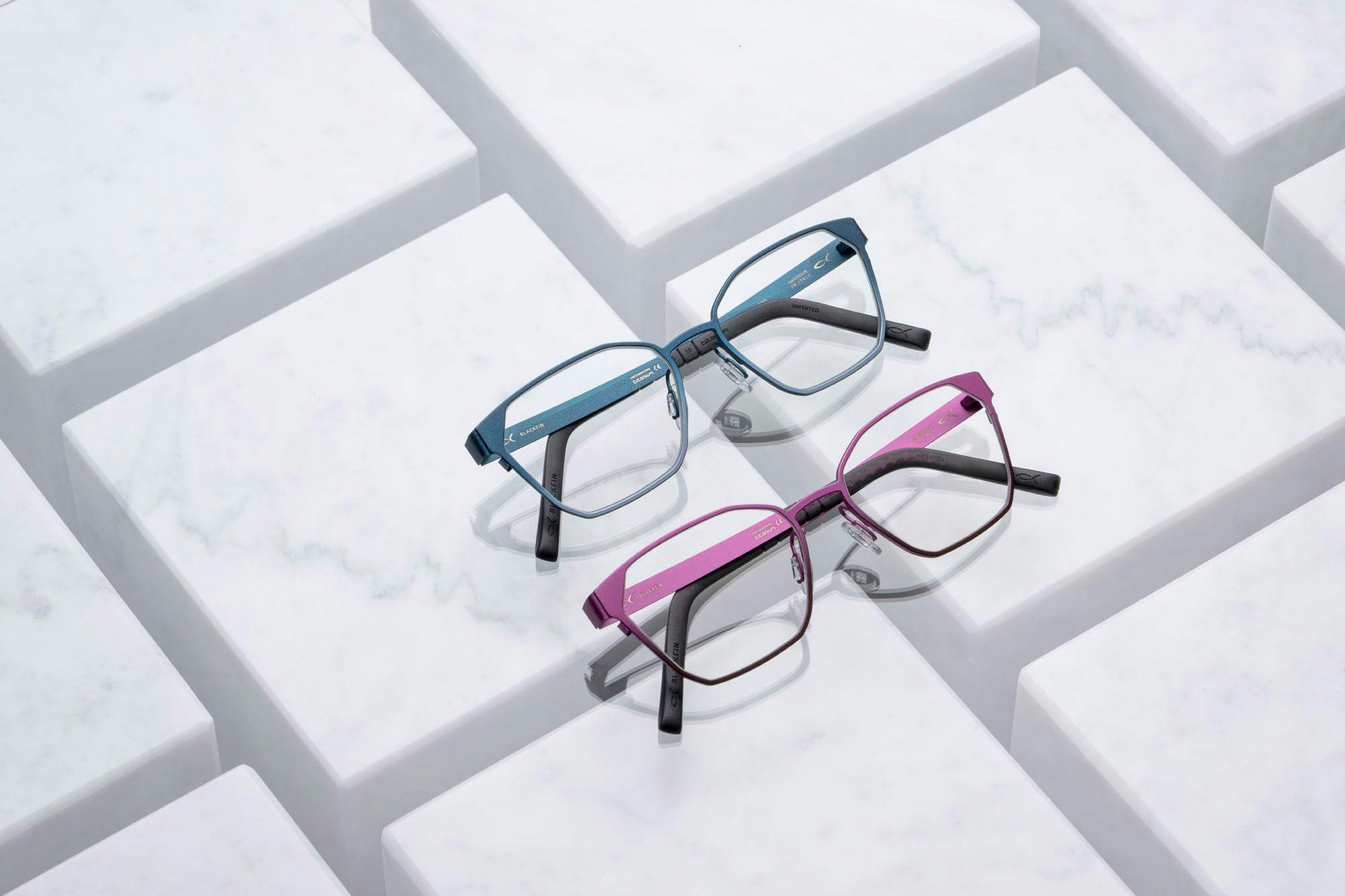 Maces Bay is a feminine frame with a slightly elongated top rim, available in 5 color options.