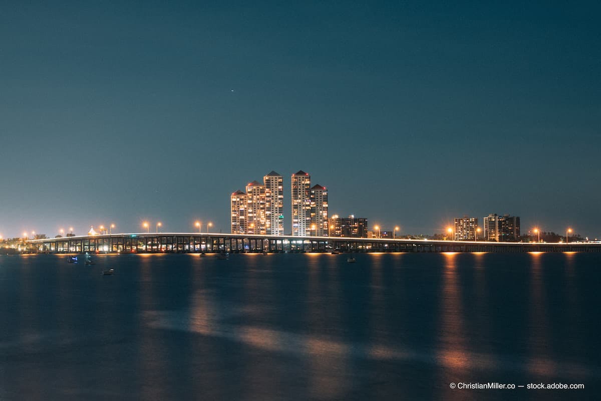 Fort Myers at night (Adobe Stock / ChristianMiller.co)